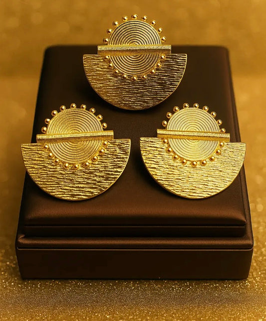 Boucles d’oreilles - bague ethnique -   "Demi Lune " – Finition Or